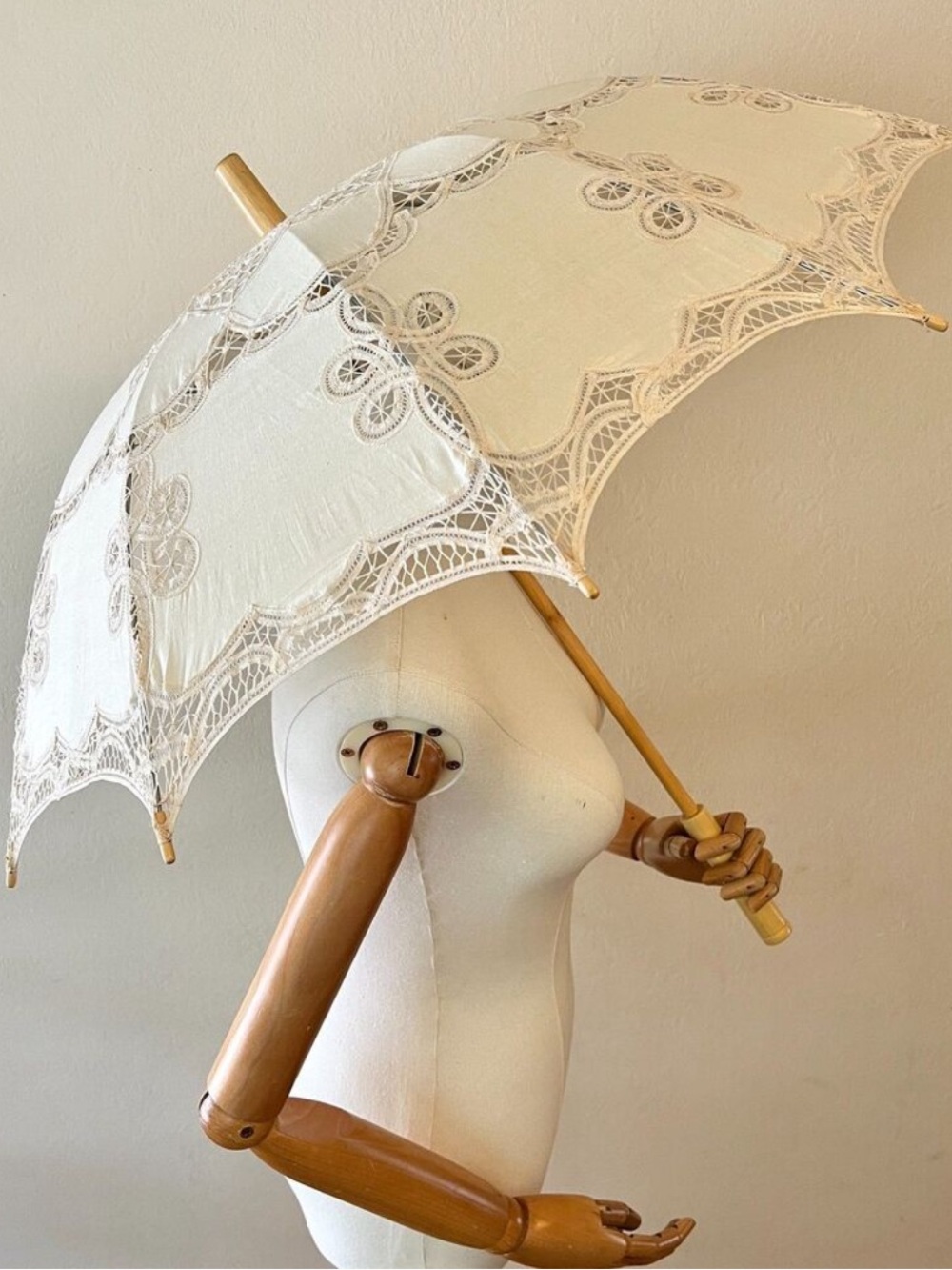 Vintage Victorian lace fabric sun parasol